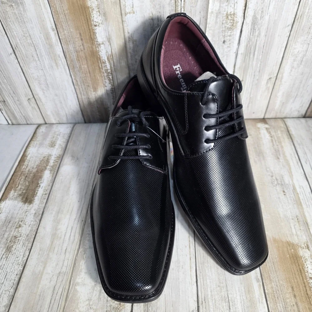 Freeman black textured